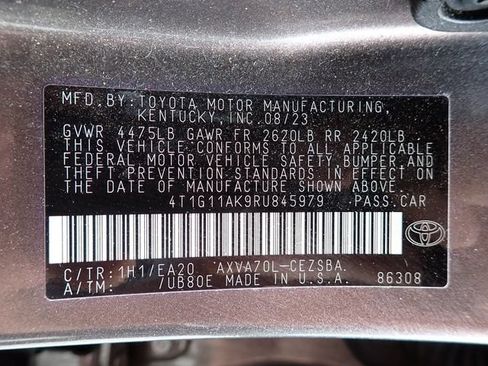 Used 2024 Toyota Camry SE FWD image 13