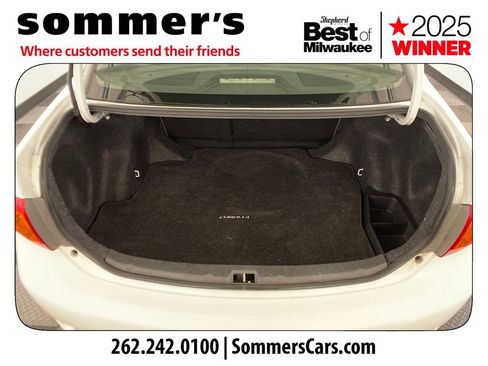 Used 2010 Toyota Corolla image 18