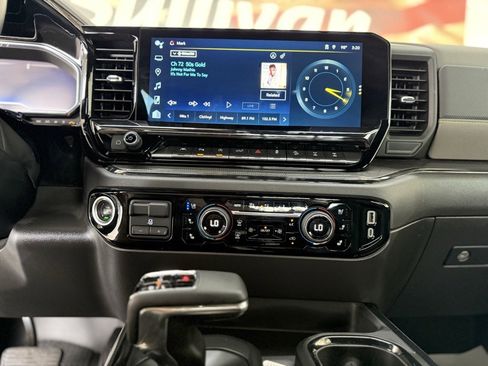 Used 2024 Chevrolet Silverado 1500 ZR2 w/ Technology Package image 39