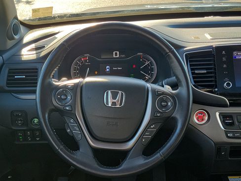 Used 2023 Honda Ridgeline RTL-E image 19