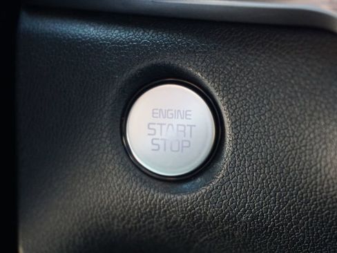 Used 2024 Kia Sorento LX image 28