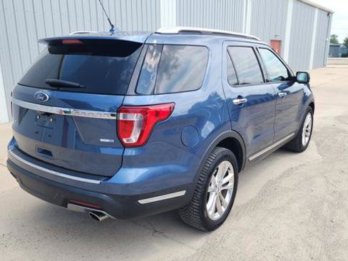 Used 2018 Ford Explorer Limited w/ Equipment Group 301A AWD/4WD image 9