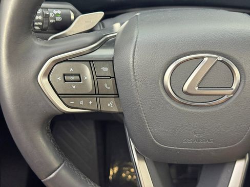 Used 2023 Lexus NX 250 FWD w/ Towing Package (2000 Lbs) image 23