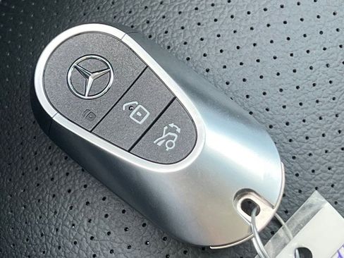 New 2026 Mercedes-Benz GLC 300 4MATIC image 39
