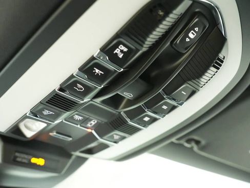 New 2026 Porsche Macan Turbo AWD/4WD image 38