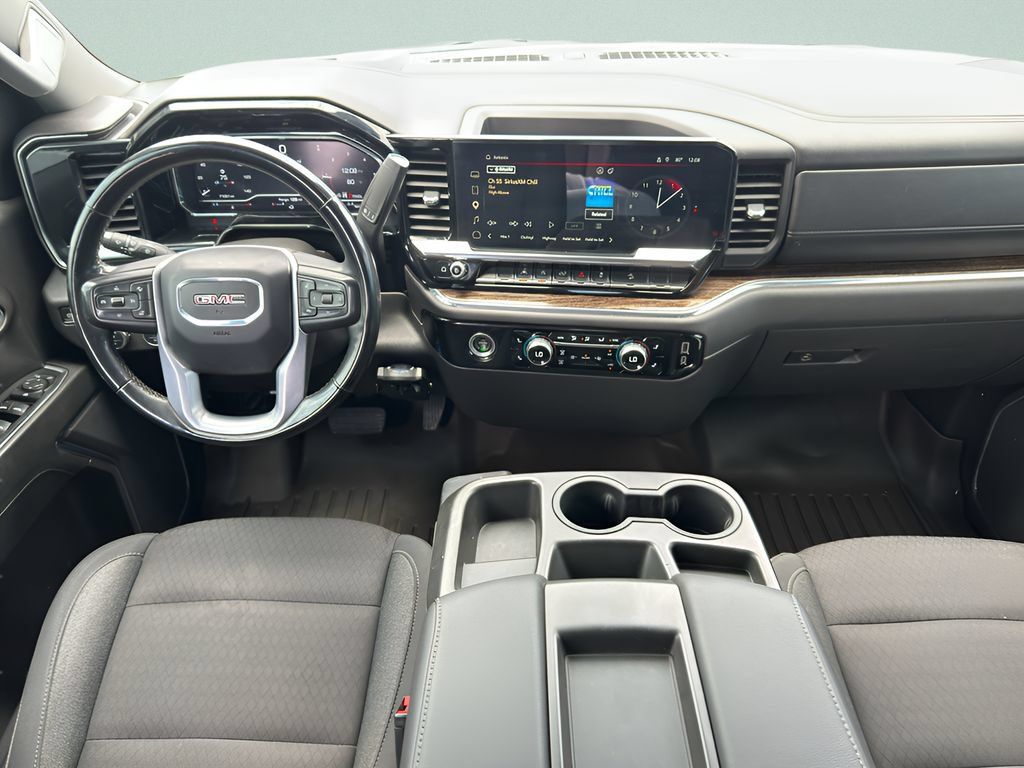 Used 2023 GMC Sierra 1500 Elevation w/ X31 Off-Road Package AWD/4WD image 18