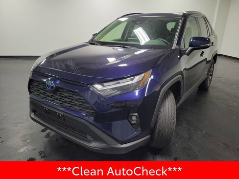 Used 2023 Toyota RAV4 XLE Premium AWD/4WD image 4