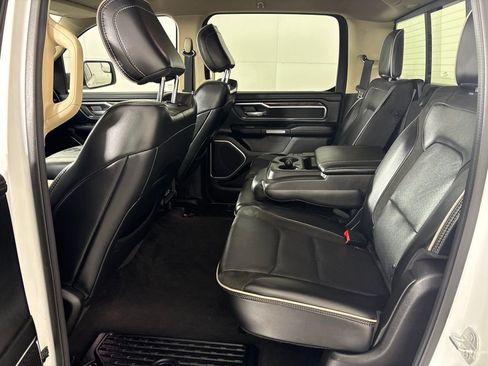 Used 2019 RAM 1500 Laramie RWD image 19