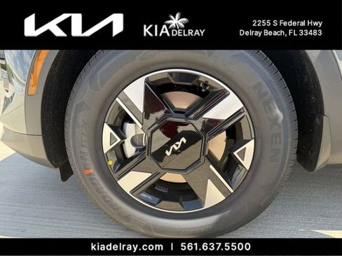 New 2026 Kia Sportage LX FWD image 29