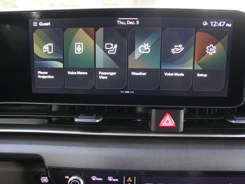 New 2026 Kia Carnival EX FWD image 48