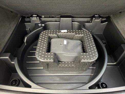 Used 2024 Cadillac XT4 Premium Luxury image 34