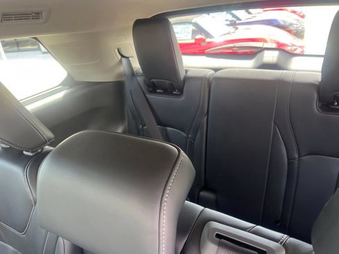 Used 2023 INFINITI QX60 Pure FWD image 42