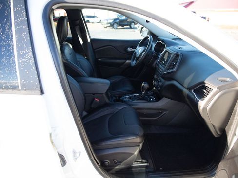 Used 2022 Jeep Cherokee Latitude Lux image 24