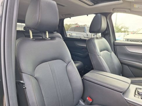 Used 2025 MAZDA CX-70 3.3 Turbo w/ Preferred Package image 29