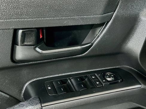 Used 2024 Toyota Tacoma SR RWD image 15
