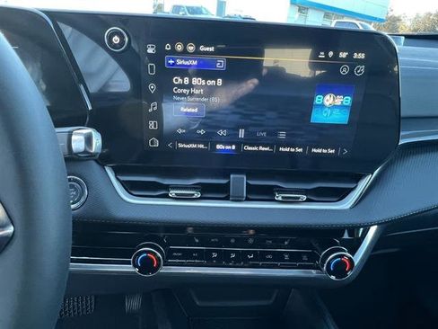 New 2026 Chevrolet Equinox LT w/ Convenience Package II image 14