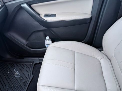 Used 2023 Ford Ranger Lariat w/ Technology Package image 8