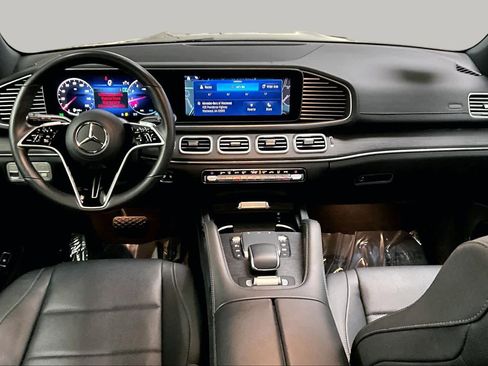 Used 2024 Mercedes-Benz GLS 450 4MATIC image 16