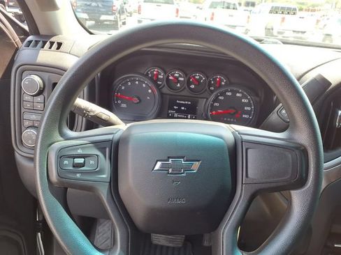 Used 2019 Chevrolet Silverado 1500 Custom Trail Boss AWD/4WD image 10