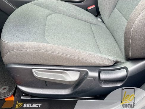 Used 2025 Kia K4 FWD image 18