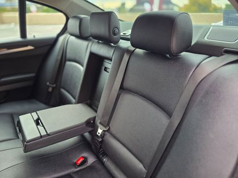 Used 2016 BMW 528i Sedan w/ Driver Assistance Package image 18