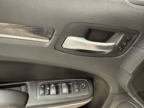 Used 2023 Chrysler 300 Touring L w/ Popular Equipment Group image 15