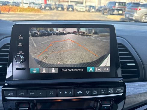 Used 2025 Honda Odyssey Elite image 20