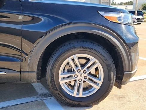 Used 2024 Ford Explorer XLT w/ Equipment Group 202A image 23