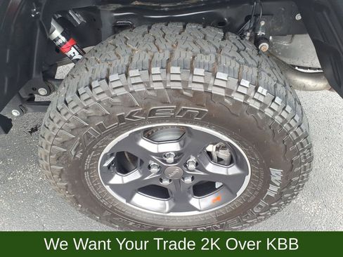 Used 2022 Jeep Gladiator Rubicon w/ LED Lighting Group AWD/4WD image 16