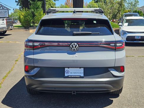 Used 2022 Volkswagen ID.4 Pro AWD/4WD image 4