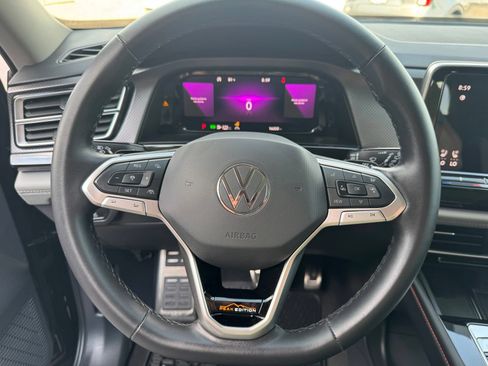 Used 2024 Volkswagen Atlas Peak Edition SE AWD/4WD image 14