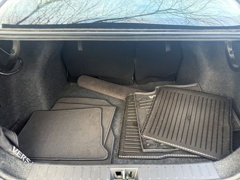 Used 2025 Nissan Versa SV w/ Trunk Package image 30