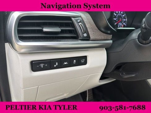 Certified 2021 Kia Telluride SX w/ Nightfall Edition Package image 18