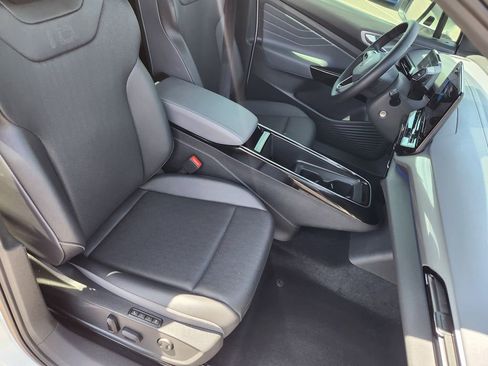 Certified 2023 Volkswagen ID.4 Pro S Plus AWD/4WD image 11