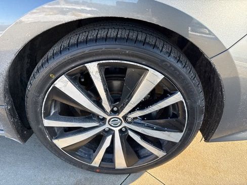 Used 2022 Nissan Altima 2.0 SR image 10