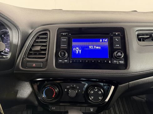 Used 2018 Honda HR-V LX image 33