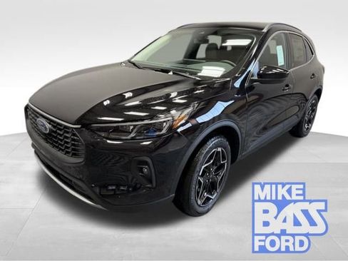 New 2026 Ford Escape Platinum w/ Class II Trailer Tow Package image 1