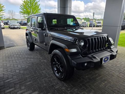 Used 2022 Jeep Wrangler Unlimited Sport AWD/4WD image 5