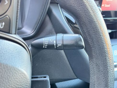 Used 2021 Toyota Corolla LE image 55