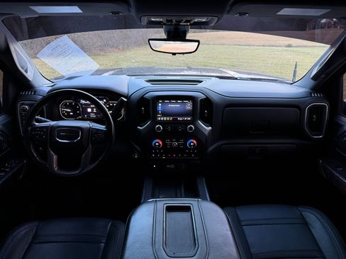 Used 2021 GMC Sierra 2500 Denali w/ Denali Ultimate Package image 2