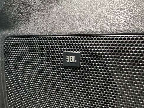 Used 2019 Toyota Tundra Platinum image 10