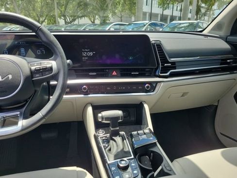 Certified 2024 Kia Sportage EX FWD image 16