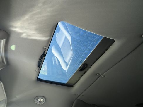 Used 2018 GMC Savana 2500 LS image 36