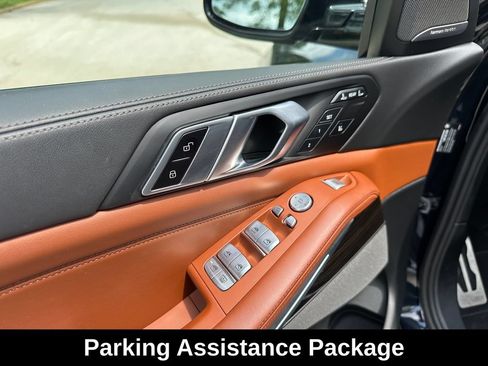 Used 2024 BMW X7 xDrive40i w/ M Sport Package AWD/4WD image 14