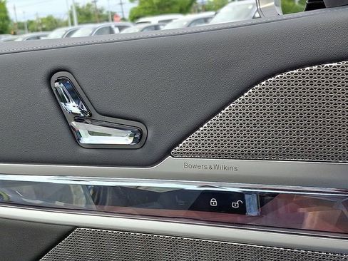 New 2025 BMW 750e xDrive 750e xDrive w/ Executive Package image 21