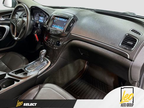 Used 2016 Buick Regal AWD image 28