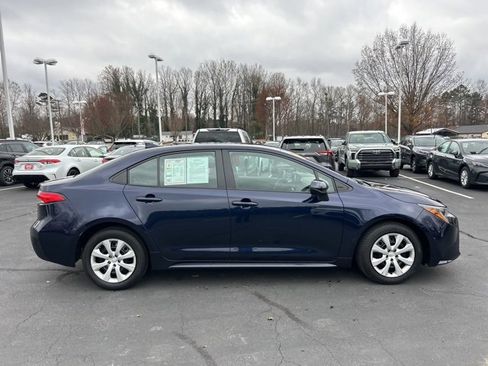 Used 2024 Toyota Corolla LE image 4