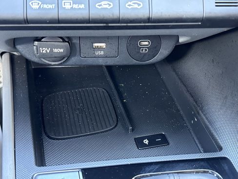 Used 2025 Hyundai Elantra Sport image 25