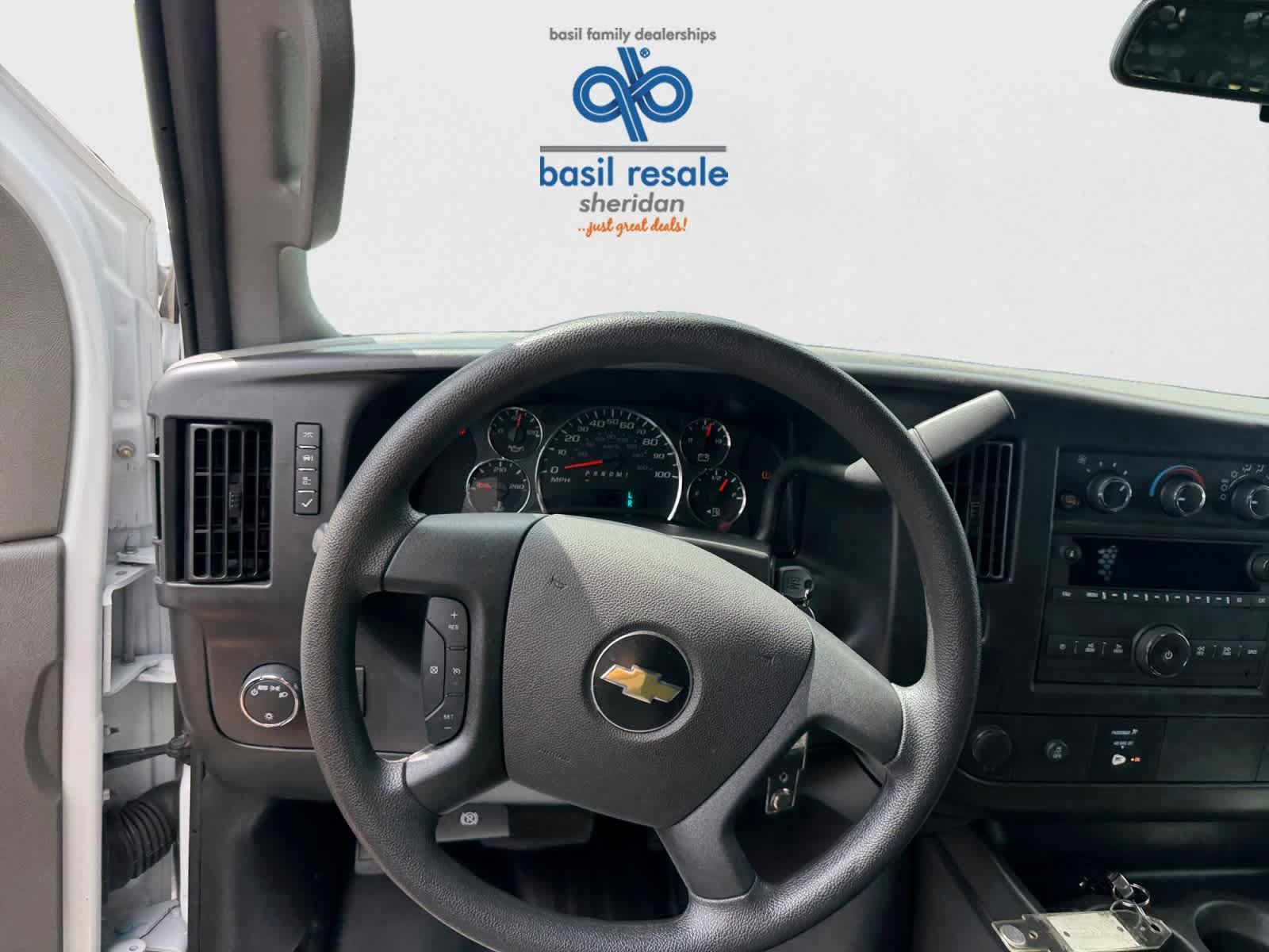Used 2025 Chevrolet Express 2500 w/ Driver Convenience Package RWD image 15