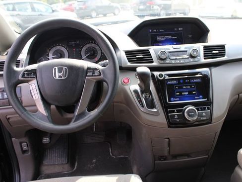 Used 2016 Honda Odyssey EX image 9
